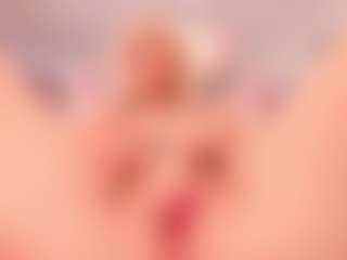 elara-vee's Live Sex Cam Show