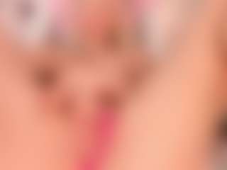 elara-vee's Live Sex Cam Show
