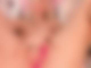 elara-vee's Live Sex Cam Show