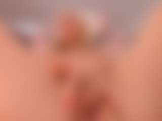 elara-vee's Live Sex Cam Show
