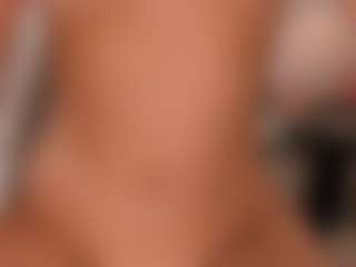 elara-vee's Live Sex Cam Show