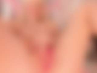 elara-vee's Live Sex Cam Show