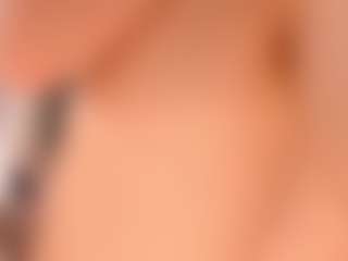 elara-vee's Live Sex Cam Show