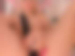 elara-vee's Live Sex Cam Show