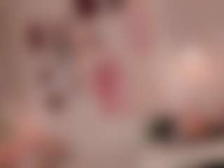 elara-vee's Live Sex Cam Show