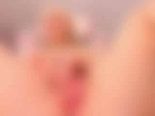 elara-vee's Live Sex Cam Show