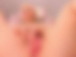 elara-vee's Live Sex Cam Show