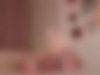 elara-vee's Live Sex Cam Show