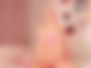 elara-vee's Live Sex Cam Show