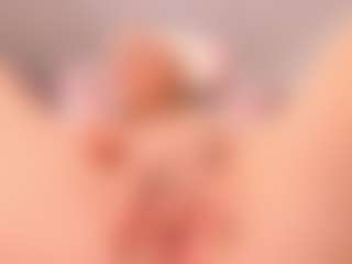 elara-vee's Live Sex Cam Show