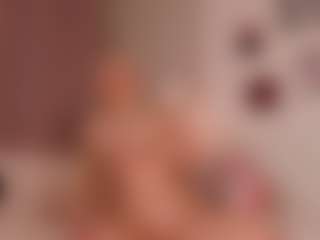 elara-vee's Live Sex Cam Show