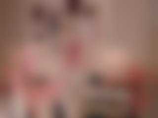 elara-vee's Live Sex Cam Show