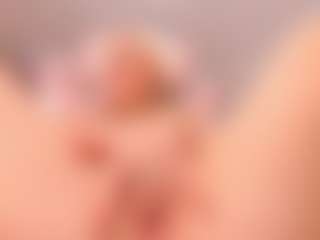 elara-vee's Live Sex Cam Show