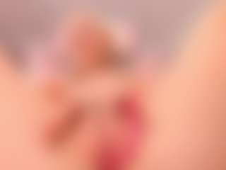 elara-vee's Live Sex Cam Show