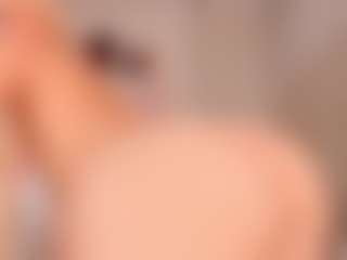 elara-vee's Live Sex Cam Show