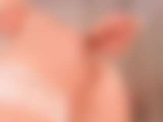 elara-vee's Live Sex Cam Show