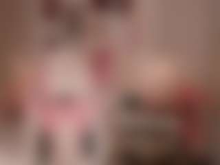 elara-vee's Live Sex Cam Show