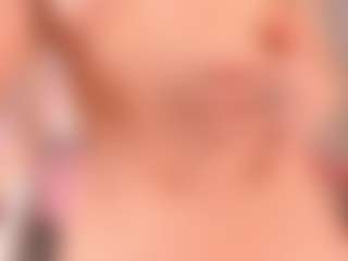 Live cam show with elara-vee - Blowjob on friskycurves.com