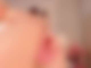 elara-vee's Live Sex Cam Show