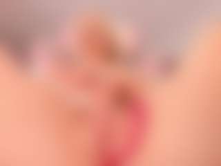 elara-vee's Live Sex Cam Show