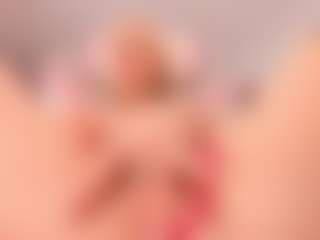 elara-vee's Live Sex Cam Show