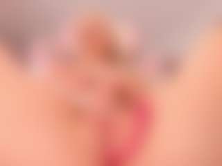 elara-vee's Live Sex Cam Show