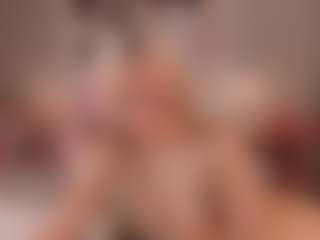 Live cam show with elara-vee - White Big Tits on Dolls Live