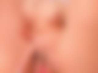 Live cam show with elara-vee - White Blonde Hair on infinitiblacc.com