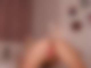 elara-vee's Live Sex Cam Show