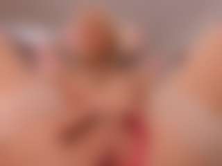 Live cam show with elara-vee - Toys on Camiplay Live