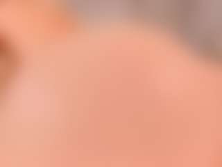 elara-vee's Live Sex Cam Show