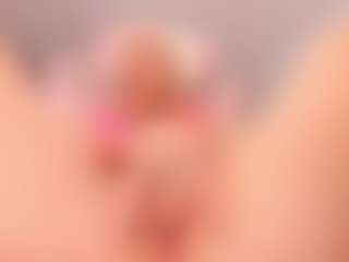 elara-vee's Live Sex Cam Show