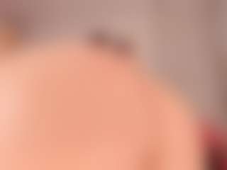 elara-vee's Live Sex Cam Show