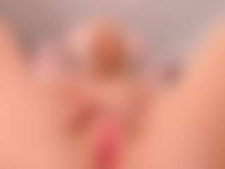 elara-vee's Live Sex Cam Show