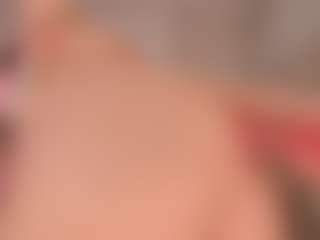 elara-vee's Live Sex Cam Show