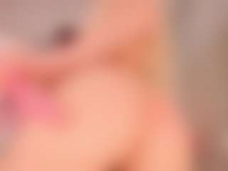elara-vee's Live Sex Cam Show