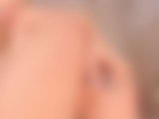 elara-vee's Live Sex Cam Show