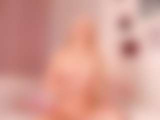 elara-vee's Live Sex Cam Show