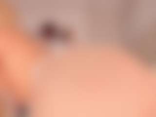 elara-vee's Live Sex Cam Show