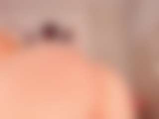 elara-vee's Live Sex Cam Show
