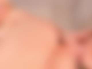 elara-vee's Live Sex Cam Show