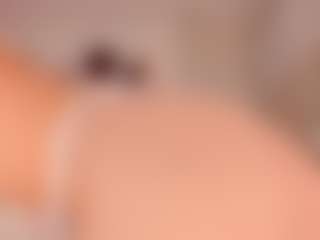 elara-vee's Live Sex Cam Show