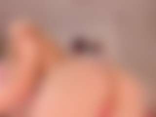 elara-vee's Live Sex Cam Show