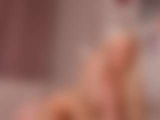 elara-vee's Live Sex Cam Show
