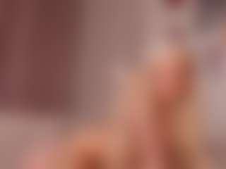 elara-vee's Live Sex Cam Show
