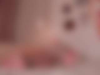 elara-vee's Live Sex Cam Show
