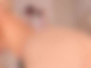 elara-vee's Live Sex Cam Show