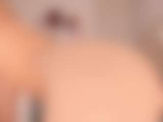 elara-vee's Live Sex Cam Show