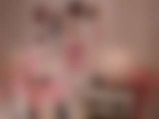 elara-vee's Live Sex Cam Show
