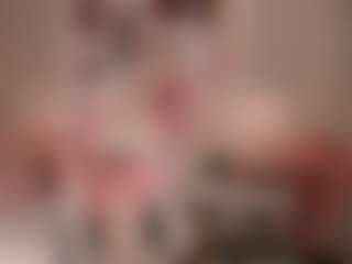 elara-vee's Live Sex Cam Show